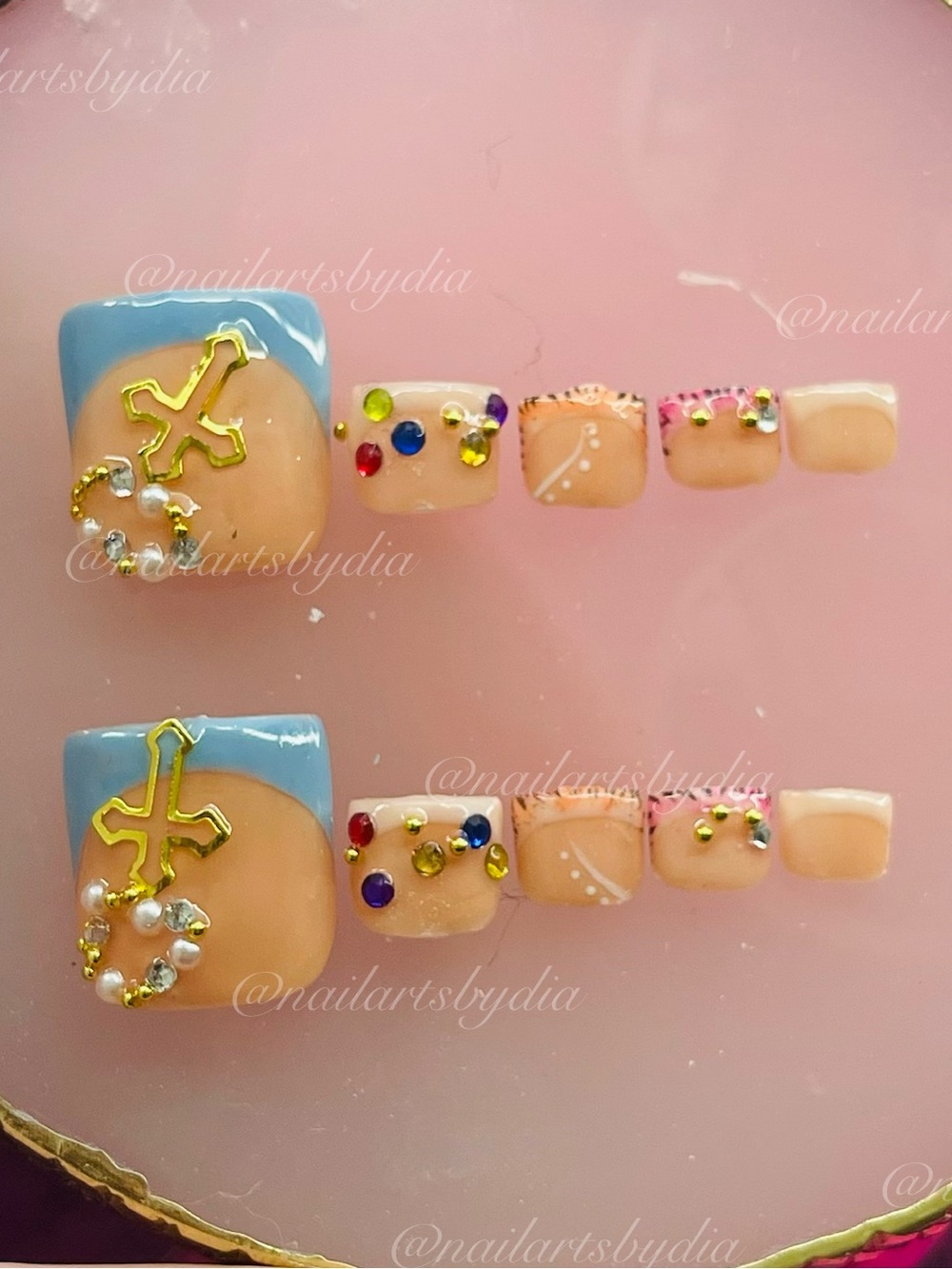 Powder Blue Jeweled Toe Nail Set